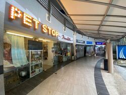 Elias Mall (D18), Retail #584082441